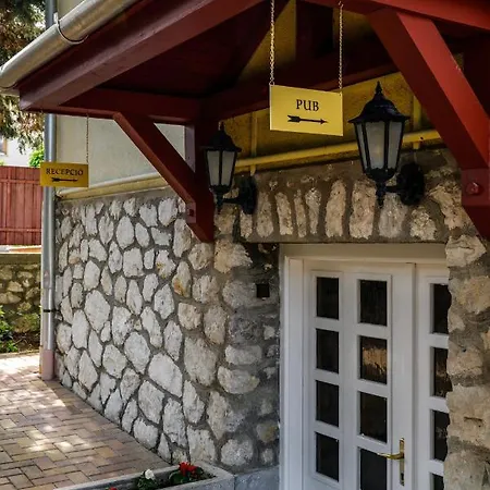 Rege - Wellness House Penzion