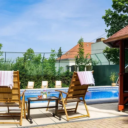 Rege - Wellness House Penzion *
