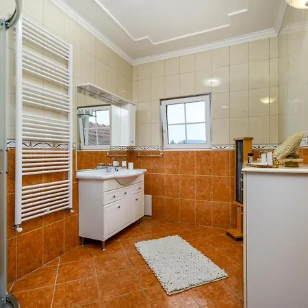 Rege - Wellness House Pensionat