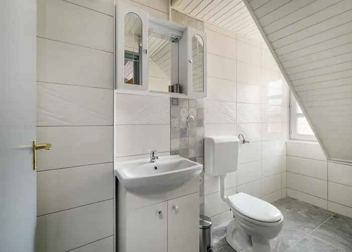 Rege - Wellness House 4* Eger