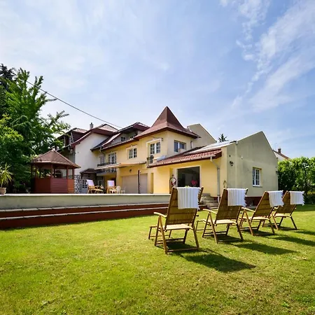 Rege - Wellness House Pensión Eger