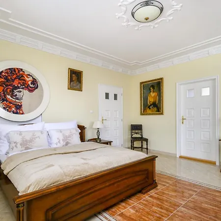 Rege - Wellness House